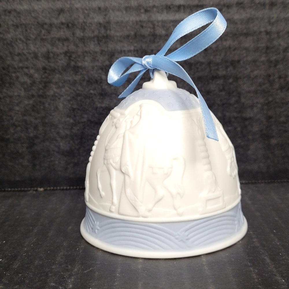 1990 Lladro Campanita Navidad Christmas Bell Ornament #5.641 - Picture 3 of 10